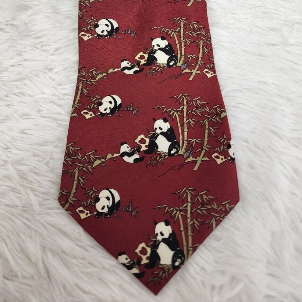 Pandas Eating Bamboo Gent's Tie 100% silk Burgundy 56" long 3.5" wide